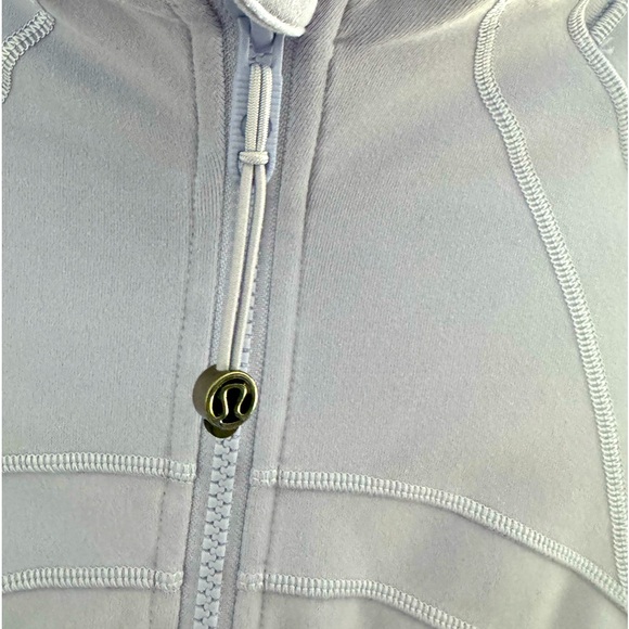 Lululemon Define Jacket - size 6 - Picture 3 of 6